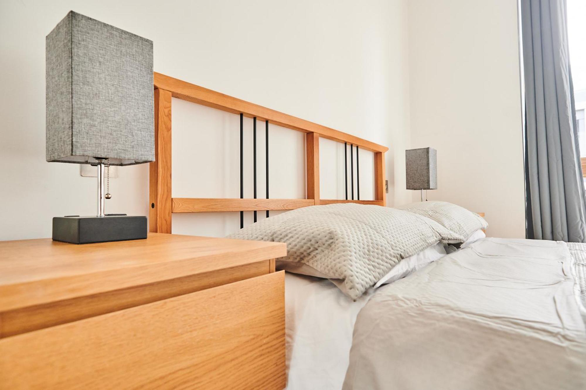 Bright 2 Bedroom Flat In Old Street With Balcony London Kültér fotó