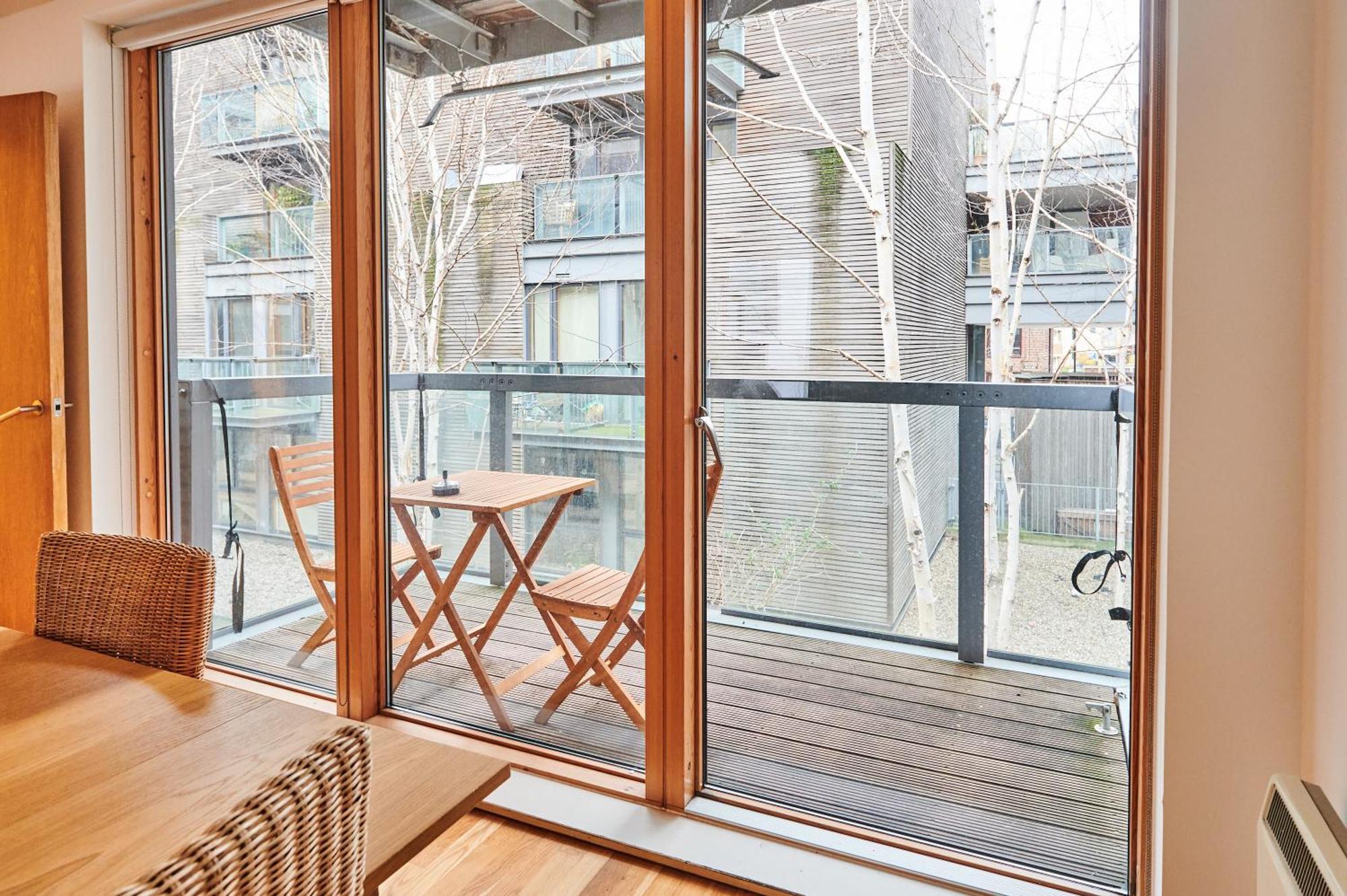 Bright 2 Bedroom Flat In Old Street With Balcony London Kültér fotó